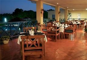 Protea Hotel By Marriott Chingola 外观 照片